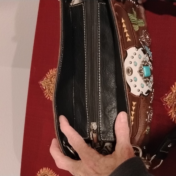 Brown Western Embroidered Handbag - Picture 10 of 15